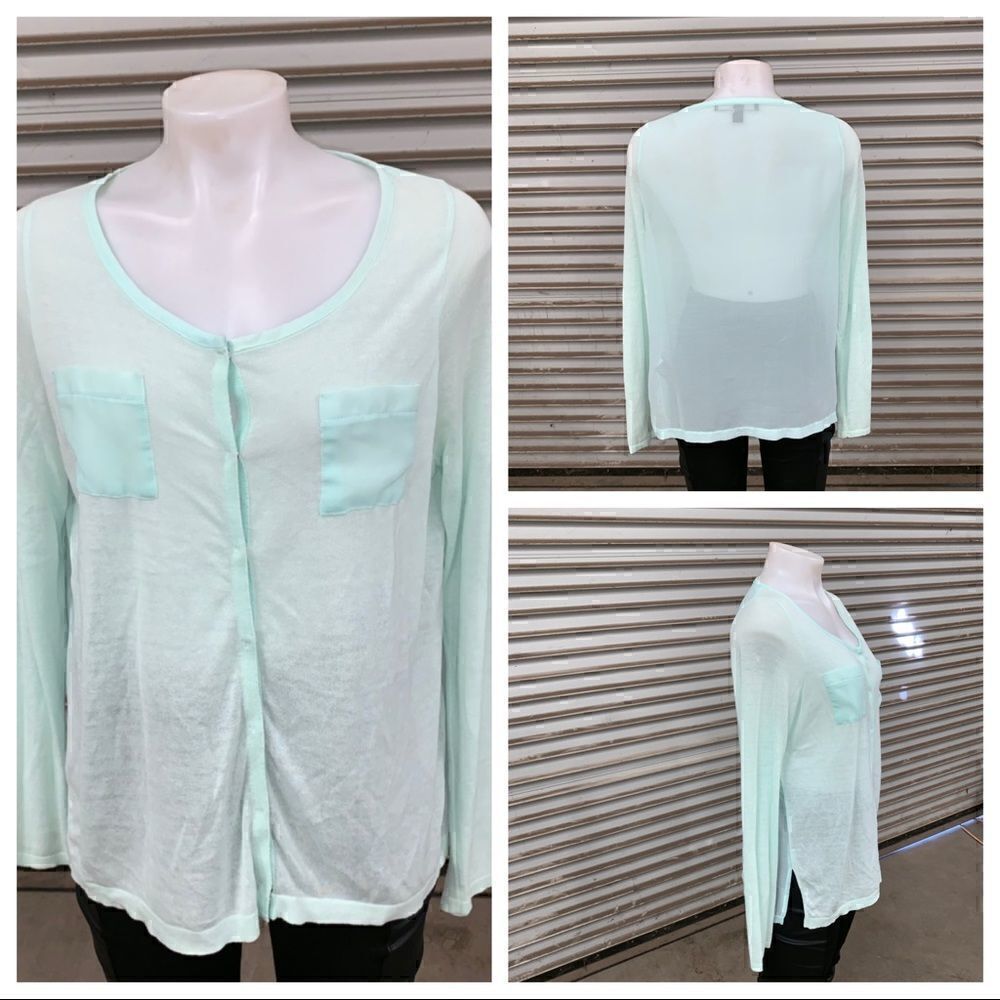🛍️Fever sheer green long sleeve button up top